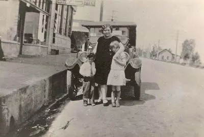 Marguerite Bailey Seidl (married Albert Seidl who was the son of Jacob Seidl) Photo courtesy of the Troutdale Historical Society