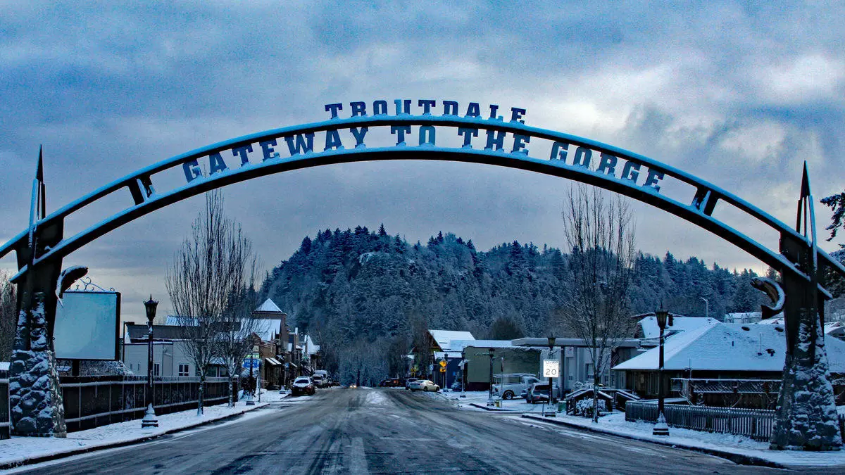 Troutdale's centennial arch after a snowfall