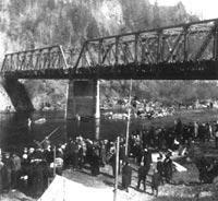 smeltrun1923.jpg Sandy River Smelt Run At Columbia River Highway Bridge 1923