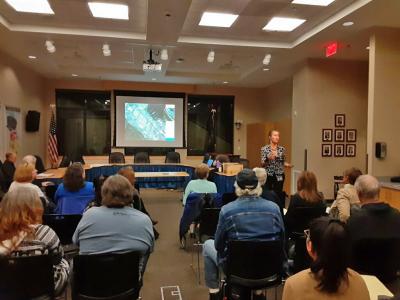 seminar.jpg Multnomah County Emergency Management Operations Division Chief Alice Busch gives a disaster preparedness presentation.